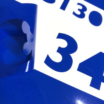 lettres decoupees bleues