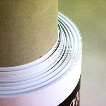 rouleau de matiere indechirable imprimee